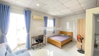 STUDIO BAN CÔNG NGẬP NẮNG – ĐƯỜNG TRƯỜNG SƠN