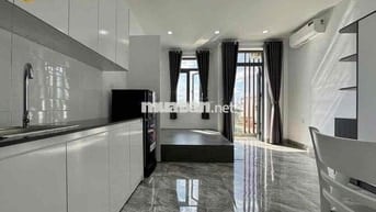 Cho thuê phòng full nt có bancol gần aeon tân phú, vhu, huit, chợ