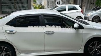 Toyota Corolla Altis Trắng