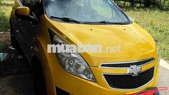 Chevrolet Spark màu Vàng