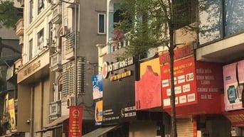 Chính chủ cho thuê nhà mặt đường Bưởi , phường Ngọc Hà, Ba Đình, Hanoi