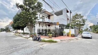 Cho Thuê Nhà 1 Trệt 1 Lầu Góc 2 Mặt Tiền Full Nội Thất KDC Diệu Hiền