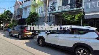 Nhà phố lầu trệt KDC phường Đông Hòa, Dĩ An, Bình Dương