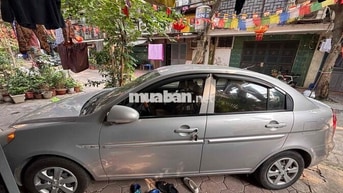 Hyundai Verna Số sàn Bạc