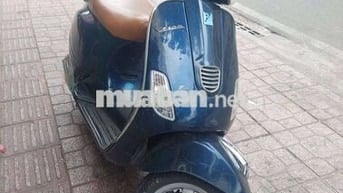 Piaggio Vespa LX 125 Xanh