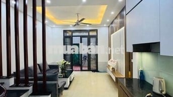 Linh Quang 17m 4 tầng lô góc ngõ thông 