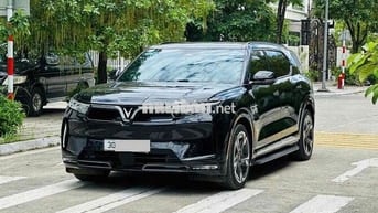 Xe điện VinFast VF9 Plus 2023 Đen