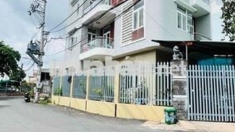 Nhà Góc Hai Mặt Tiền Linh Xuân Thủ Đức ! Sat  ĐHQG