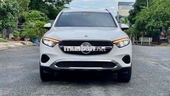 Mercedes GLC 200 4MATIC 2023 Trắng Nâu siêu lướt.