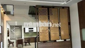 ⭐️ TÔI Cho Thuê Nhà 3 Tầng Mặt Tiền 10m5 Lề 5M Sát Khúc Hạo ⭐️