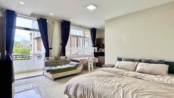 Căn hộ mới khai trương full nội thất ban công lớn khu ngã 4 Phú Nhuận