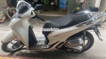 Honda SH125i Trắng đen 2023 lướt mượt như bay