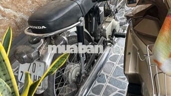 Honda Xe máy màu Đen