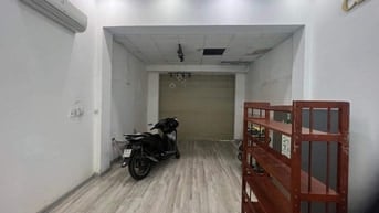 Mặt bằng riêng biệt Đinh Bộ Lĩnh, 4x10m, 10tr