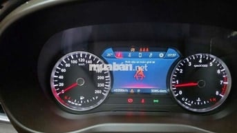 VinFast Lux A2.0 Plus 2022 Bạc