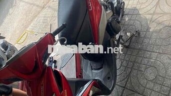 Yamaha Luvias Đỏ