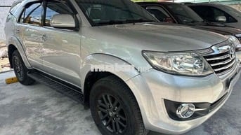 Toyota Fortuner 2015 Bạc Tự động 7 chỗ