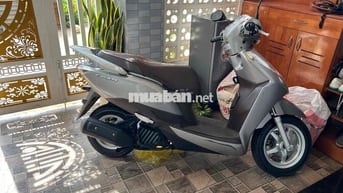 cần bán xe Lead 125cc , xe êm , lợi xăng .