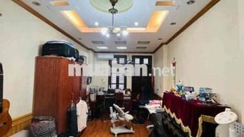 Nhà dân xây 42m -5 tầng oto tránh 12 tỉ