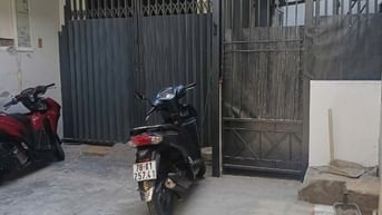 Nhà Cho Thuê : ngay Thoại Ngọc Hầu và Âu Cơ Q.Tân Phú -dt:22m2 trệt 1L