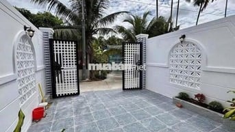 Nhà mới chỉ 1,1 tỷ Trung tâm Trảng Bàng, diện tích 135m2, sổ riêng