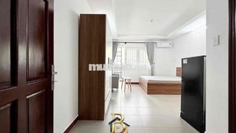 Cho thuê căn hộ dịch vụ mới khai trương, Studio full nội thất ban công