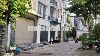 Nhà mặt tiền khu lô đường Bùi Minh Trực Q8 DT 50m2 Giá 9.4 tỷ