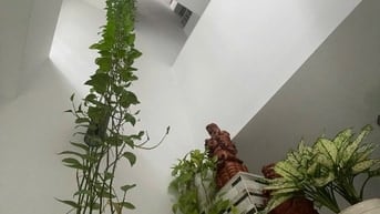 Nhà bán gần chợ Tân Bình, nhà rất kiên cố ở lâu dài nội thất cao cấp !