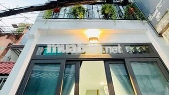 Bán gấp Nhà nhỏ đẹp giá phù hợp tại Bình Thạnh