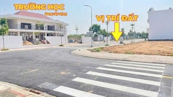 Cần Bán Lô Đất Ngay Cạnh Trường. Mặt Tiền DT.741. Sổ Sẵn Cầm Tay