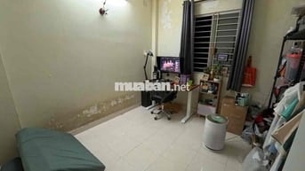 Cho thuê phòng trong nhà nguyên căn Điện Biên Phủ gần trung tâm