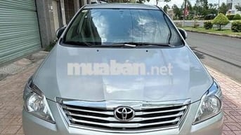 Toyota Innova 2012 fom mơi chinh chủ xe đẹp