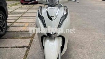 Honda Lead 2024Trắng 9500 km