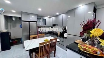 TRẦN THỊ HÈ – HẺM XE TẢI VÀO NHÀ – SÁT HIỆP THÀNH CITY