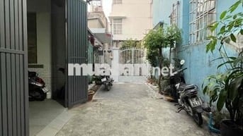Chính chủ cần bán nhà hẻm Nguyễn Văn Quá cạnh sân banh Cây Sộp 3.6x17