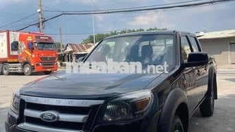 Ford Ranger Số sàn màu Đen