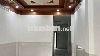 NHÀ CHO THUÊ LÀM CHDV DT 5*17, TRỆT, 4 LẦU, 9PN, CÓ THANG MÁY, SÁT GV