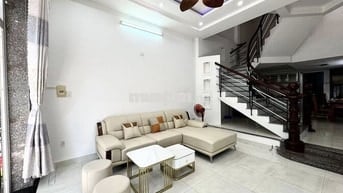 Bán nhà 2,5 tầng đường Nguyễn Huy Lượng - Gần biển