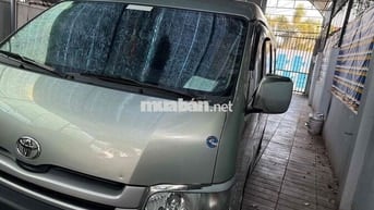 Toyota Hiace Đời 2010