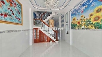 Nhà 2 lầu 5PN có nội thất mặt tiền KDC ĐH Y Dược chỉ 15 triệu