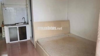 Studio ban công lớn full nội thất