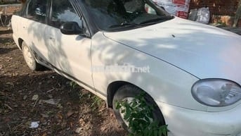 Daewoo Lanos Trắng