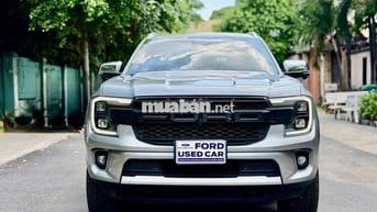 Ford Everest Titanium 2022 26.000km Bạc