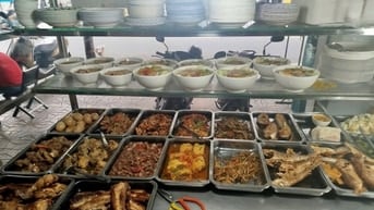 SANG QUÁN CƠM GIA ĐÌNH CÓ LƯỢNG KHÁCH ỔN ĐỊNH TẠI ÂU DƯƠNG LÂN,  Q.8