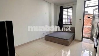 CHO THUÊ PHÒNG BANCOL, HẺM OTO TẠI THẠCH THỊ THANH Q1