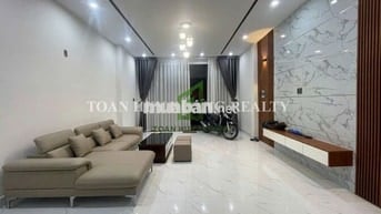 Nhà 6PN gần biển Mân Thái full nội thất hiện đại