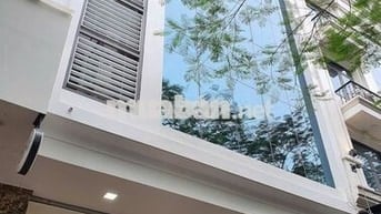Siêu Phẩm Nhà 6 Tầng Trung Kính - Thang Máy - Làm Văn Phòng/Kinh doanh