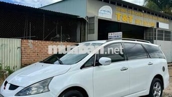 Mitsubishi Grandis 7 chỗ Tự động Trắng