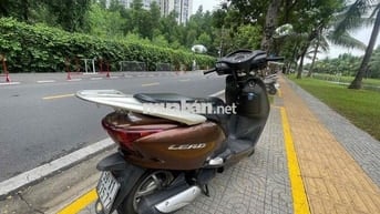 Honda Lead Nâu