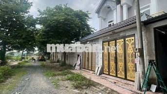 Cần Bán gầp 2 lô đầt liên kề  PĐHT gần bờ kênh  DT 4,2 x16 .giá 5 tỷ 5